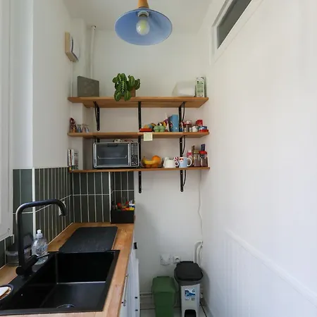 Bright 10 Minutes By Subway From Paris Apartament Pantin