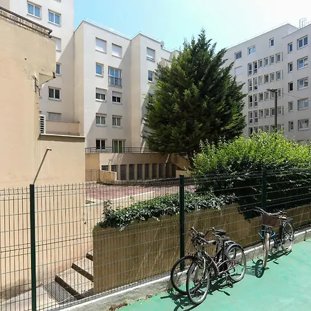 Bright 10 Minutes By Subway From Paris Apartament *